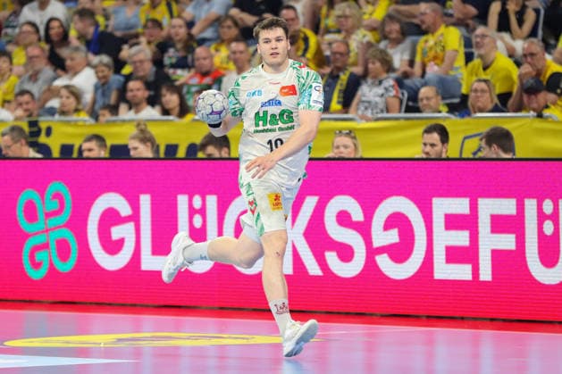 24.05.2026, xgox, Handball - Daikin HBL Rhein-Neckar Löwen - SC Magdeburg emspor, v.l. Elvar Oern Jonsson (Magdeburg, 19) am Ball, plays the ball Mannheim