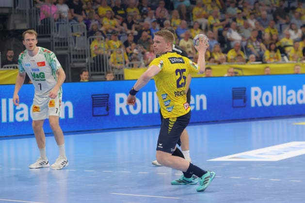 24.05.2026, xtgx, Handball, Daikin HBL, Rhein Neckar Löwen - SC Magdeburg v.l. Haukur Thrastarson (Rhein-Neckar Loewen, 25) wirft Tor, Torschuetze, erzielt Tor, Treffer, scores the goal Mannheim