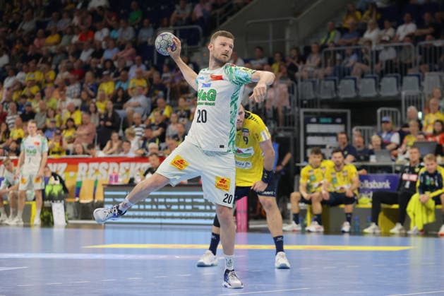 24.05.2026, xtgx, Handball, Daikin HBL, Rhein Neckar Löwen - SC Magdeburg v.l. Philipp Weber (Magdeburg, 20) wirft Tor, Torschuetze, erzielt Tor, Treffer, scores the goal Siebenmeter Mannheim