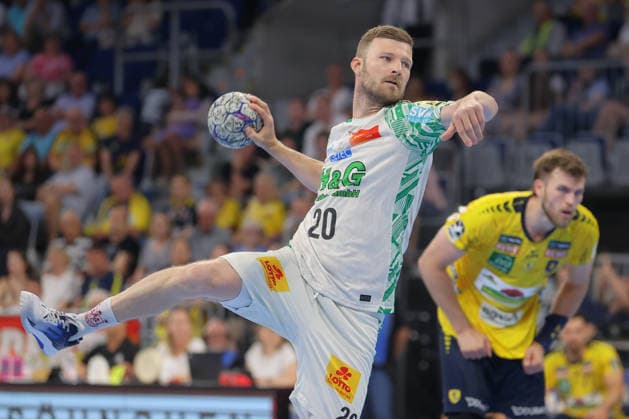 24.05.2026, xtgx, Handball, Daikin HBL, Rhein Neckar Löwen - SC Magdeburg v.l. Philipp Weber (Magdeburg, 20) wirft Tor, Torschuetze, erzielt Tor, Treffer, scores the goal Siebenmeter Mannheim