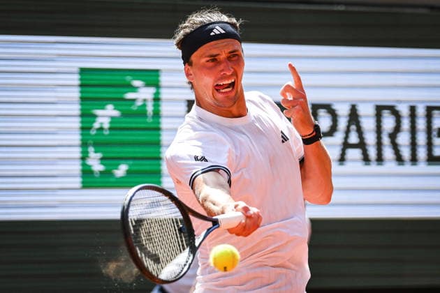 May 24, 2026, Paris, France, France: Alexander ZVEREV of Germany during the first day of the Roland-Garros 2026, French Open 2026, Grand Slam tennis tournament at Roland-Garros Stadium on May 24, 2026 in Paris, France. Roland Garros 2026 - Day 1  - ZUMAm308 20260524_zsp_m308_044 Copyright: xMatthieuxMirvillex