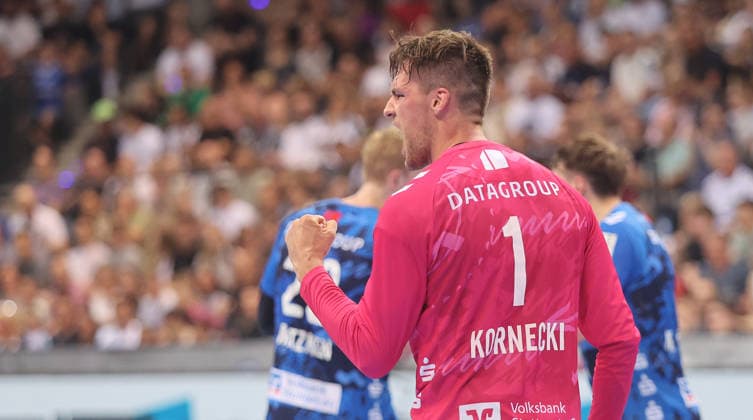 Stuttgart , Handball Daikin Bundesliga TVB Stuttgart vs. SG Flensburg-Handewitt , Mateusz Kornecki ( TVB )