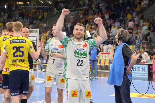 24.05.2026, xtgx, Handball, Daikin HBL, Rhein Neckar Löwen - SC Magdeburg v.l. Lukas Mertens (Magdeburg, 22) Jubel ueber den Sieg, Jubel nach Spielende Mannheim