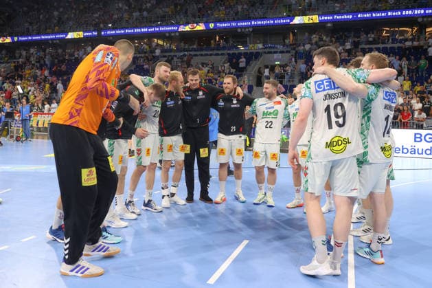 24.05.2026, xtgx, Handball, Daikin HBL, Rhein Neckar Löwen - SC Magdeburg v.l. Magdeburg Jubel ueber den Sieg, Jubel nach Spielende Mannheim