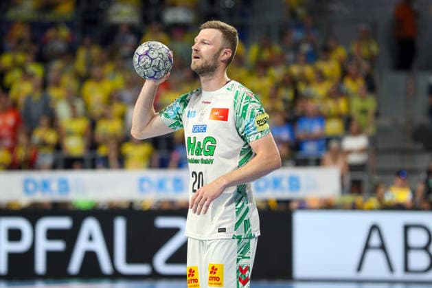 24.05.2026, xgox, Handball - Daikin HBL Rhein-Neckar Löwen - SC Magdeburg emspor, v.l. Philipp Weber (Magdeburg, 20) am Ball, plays the ball Mannheim