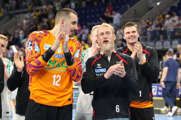 24.05.2026, xgox, Handball - Daikin HBL Rhein-Neckar Löwen - SC Magdeburg emspor, v.l. Matej Mandic (Magdeburg, 12), Matthias Musche (Magdeburg, 6) Jubel ueber den Sieg, Jubel nach Spielende Mannheim
