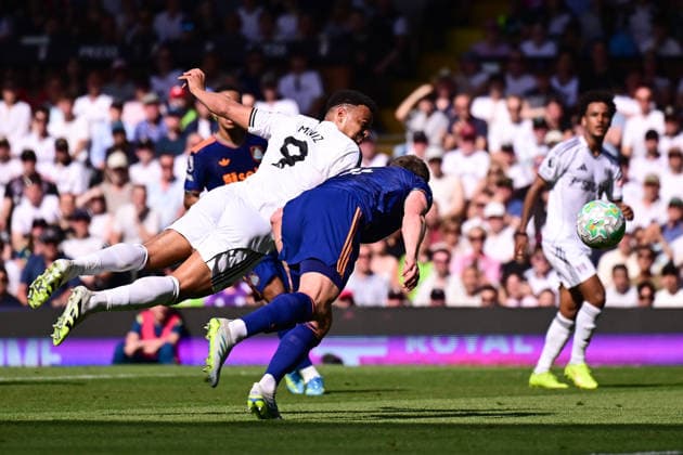 Fulham v Newcastle United, Premier League Fulham striker Rodrigo Muniz (9) heads the ball at goal under pressure from Newcastle United defender Sven Botman (4) during the Premier League match between Fulham and Newcastle United at Craven Cottage, London, UK on 24 May 2026. London Craven Cottage Greater London UK Editorial use only DataCo restrictions apply See www.football-dataco.com , Copyright: xDennisxGoodwinx PSI-24290-0026