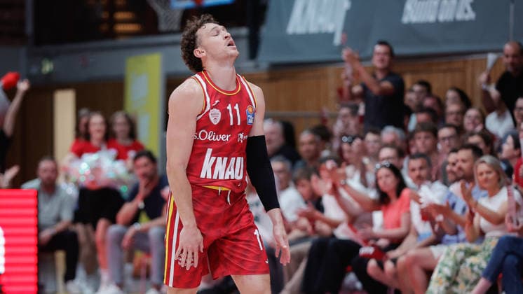 Im Bild: Enttaeuschung bei Brae Ivey (Wuerzburg Baskets, 11) 24.05.2026, Basketball, Fitness First Wuerzburg Baskets vs. Telekom Baskets Bonn, easyCredit BBL Playoffs, 4. Viertelfinale, Deutschland, 97072, tectake-Arena Wuerzburg, Copyright: HMBxMedia xJulienxBecker