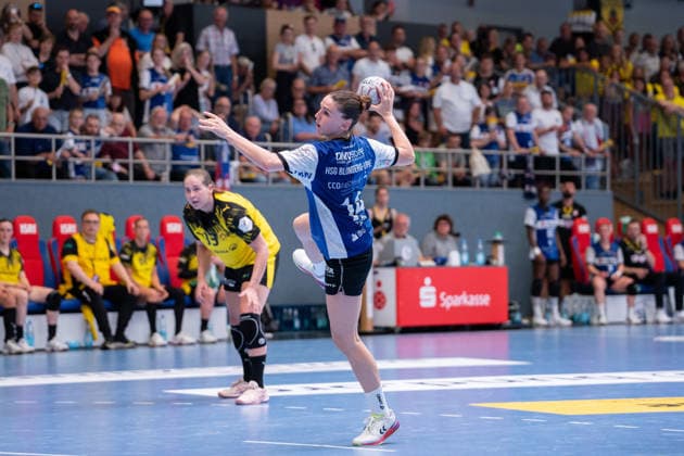 HSG Blomberg-Lippe (GER) vs. Borussia Dortmund (GER) Handball, 1. Handball Bundesliga Frauen, Finale, Spiel 2, 24.5.2026, Saision 2025 2026, Blomberg Ona Vegue (HSG Blomberg-Lippe, 14) bei einem 7-Meter Wurf Blomberg Sporthalle an der Ulmenallee Deutschland
