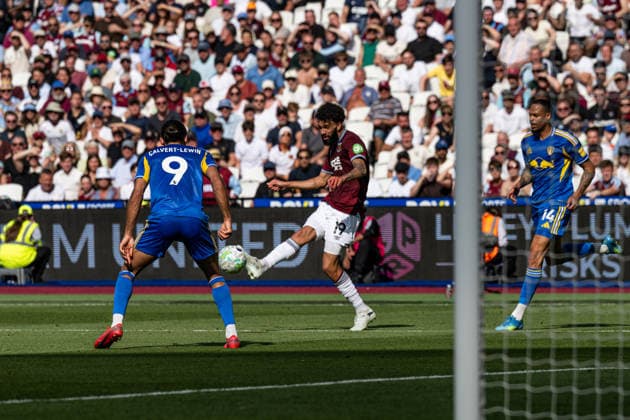 24th May 2026; London Stadium, London, England; Premier League Football, West Ham United versus Leeds United; Pablo of West Ham shoots at goal GodfreyxPitt