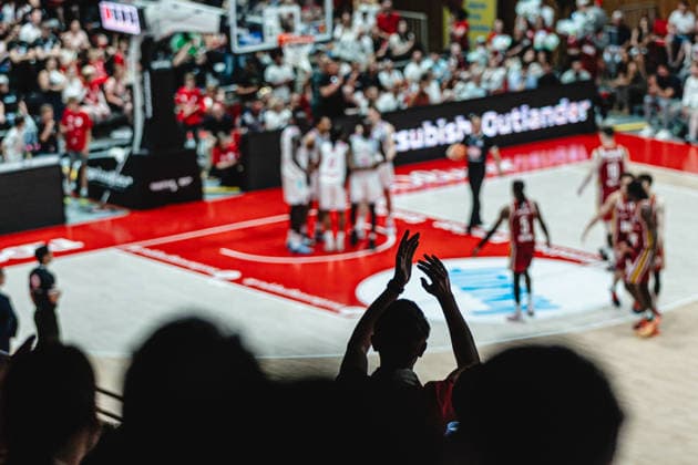 easyCredit Basketball Bundesliga, 4. Playoff-Viertelfinale: Fitness First Baskets Würzburg vs. Telekom Baskets Bonn, 24.05.2026 Die Würzburger Fans sind hochzufrieden - easyCredit Basketball Bundesliga, 4. Playoff-Viertelfinale: Fitness First Baskets Würzburg vs. Telekom Baskets Bonn, 24.05.2026, Tectake Arena Würzburg Copyright: xBEAUTIFULxSPORTS Derixx