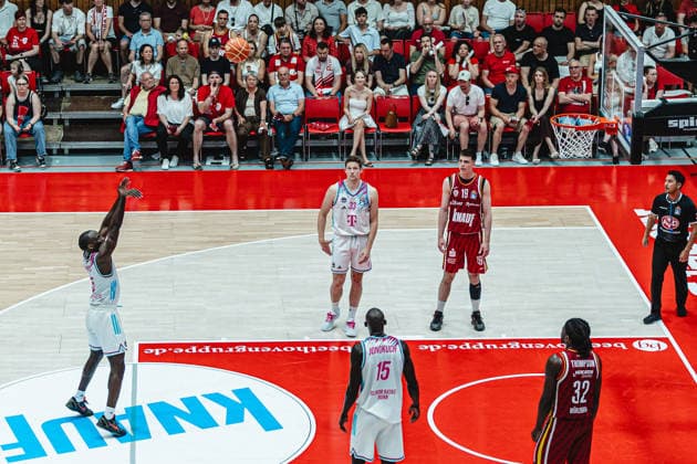 easyCredit Basketball Bundesliga, 4. Playoff-Viertelfinale: Fitness First Baskets Würzburg vs. Telekom Baskets Bonn, 24.05.2026 Tylan Birts (Telekom Baskets Bonn 5) beim Freiwurf - easyCredit Basketball Bundesliga, 4. Playoff-Viertelfinale: Fitness First Baskets Würzburg vs. Telekom Baskets Bonn, 24.05.2026, Tectake Arena Würzburg Copyright: xBEAUTIFULxSPORTS Derixx