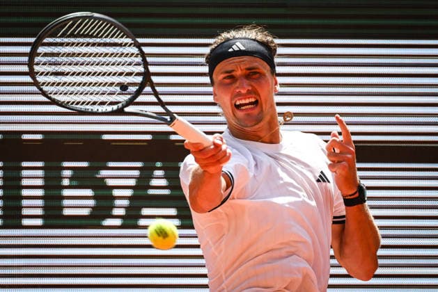 May 24, 2026, Paris, France: ALEXANDER ZVEREV of Germany in action against B. Bonzi during the first day of the 2026 French Open Grand Slam tennis tournament at Roland-Garros Stadium. Tennis 2026: French Open: ZVEREV 6:3 6:4 6:2 BONZI  - ZUMAm308 20260524_zsp_m308_036 Copyright: xMatthieuxMirvillex