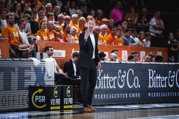 1. Basketball Bundesliga, easyCredit BBL, Saison 2025 2026, Herren, Playoffs, Viertelfinale, Spiel 4, 24.05.2026, RASTA Vechta - ALBA Berlin Christian Held (Head-Coach - RASTA Vechta) während der Partie Vechta RASTA Dome Niedersachsen Deutschland