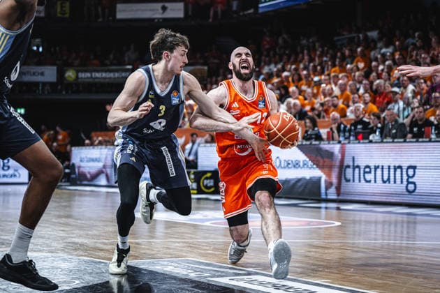 1. Basketball Bundesliga, easyCredit BBL, Saison 2025 2026, Herren, Playoffs, Viertelfinale, Spiel 4, 24.05.2026, RASTA Vechta - ALBA Berlin Tommy Kuhse ( 12 - RASTA Vechta) in Aktion Vechta RASTA Dome Niedersachsen Deutschland