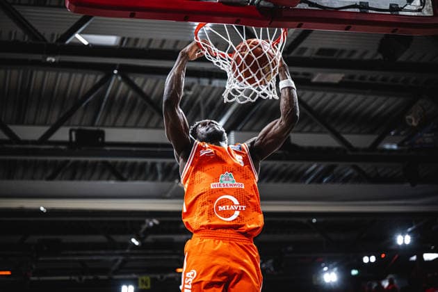 1. Basketball Bundesliga, easyCredit BBL, Saison 2025 2026, Herren, Playoffs, Viertelfinale, Spiel 4, 24.05.2026, RASTA Vechta - ALBA Berlin TJ Bamba ( 5 - RASTA Vechta) beim Dunk Vechta RASTA Dome Niedersachsen Deutschland