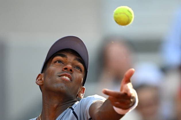 French Open (Roland Garros) - Day 1 PARIS, FRANCE - MAY 24: Nishesh Basavareddy of US in action against Taylor Fritz (not seen) of US during a first-round men s singles match on the first day of the French Open (Roland Garros) in Paris, France on May 24, 2026. Burak Akbulut Anadolu Paris France. Editorial use only. Please get in touch for any other usage.  Copyright: x2026xAnadoluxBurakxAkbulutx