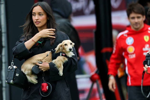 Sport Bilder des Tages F1 Grand Prix of Canada MONTREAL, QUEBEC - MAY 24 : Alexandra Leclerc, wife of F1 driver Charles Leclerc arrives in the paddock with their dog Leo for the F1 Grand Prix of Canada at Circuit Gilles Villeneuve in Montreal, Quebec, Canada on May 24, 2026. Mert Alper Dervis Anadolu Quebec Canada. Editorial use only. Please get in touch for any other usage.  Copyright: x2026xAnadoluxMertxAlperxDervisx