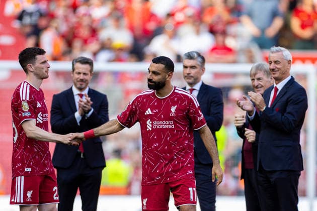 Football - FA Premier League - Liverpool FC v Brentford FC LIVERPOOL, ENGLAND - Sunday, May 24, 2026: Liverpool s Andy Robertson and Mohamed Salah shake hands on their final match for the club after the FA Premier League match between Liverpool FC and Brentford FC at Anfield. The game ended 1-1. (Photo by David Rawcliffe Propaganda) LIVERPOOL Anfield MERSEYSIDE ENGLAND  Copyright: xDavidxRawcliffex P2026-05-24-Liverpool_Brentford-146