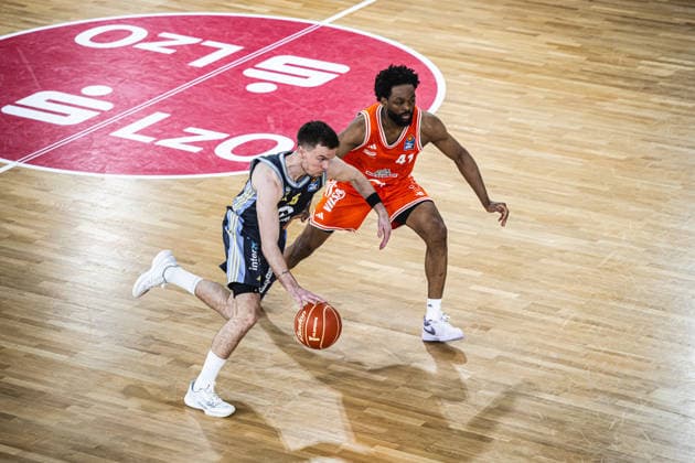 1. Basketball Bundesliga, easyCredit BBL, Saison 2025 2026, Herren, Playoffs, Viertelfinale, Spiel 4, 24.05.2026, RASTA Vechta - ALBA Berlin Martin Hermannsson ( 15 - ALBA BERLIN) in Aktion Vechta RASTA Dome Niedersachsen Deutschland