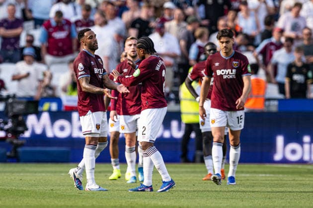 24th May 2026; London Stadium, London, England; Premier League Football, West Ham United versus Leeds United; Callum Wilson of West Ham celebrates with his team after scoring in the 4th minute of added time in the second half to make the score 3-0 GodfreyxPitt