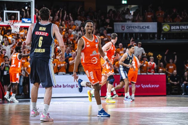 1. Basketball Bundesliga, easyCredit BBL, Saison 2025 2026, Herren, Playoffs, Viertelfinale, Spiel 4, 24.05.2026, RASTA Vechta - ALBA Berlin Alonzo Verge ( 11 - RASTA Vechta) zeigt Emotionen während der Partie Vechta RASTA Dome Niedersachsen Deutschland