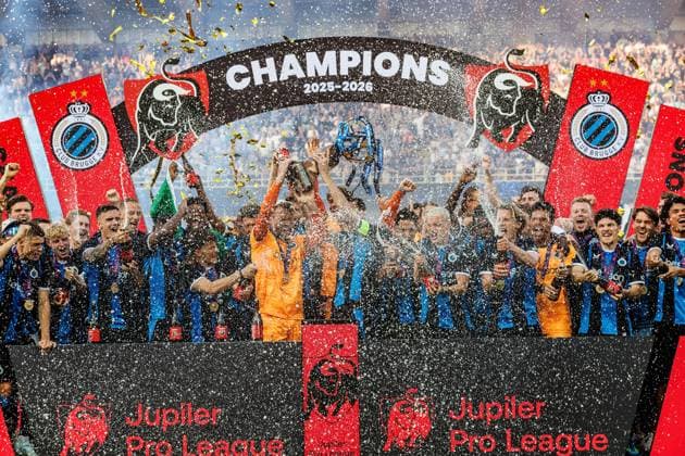 Sport Bilder des Tages Club s players celebrate on the podium after winning a game between Belgian soccer team Club Brugge KV and KAA Gent, Sunday 24 May 2026 in Brugge, on the last day of the Champion s Play-offs of the 2025-2026 Jupiler Pro League first division of the Belgian championship. KURTxDESPLENTER  x174948423x