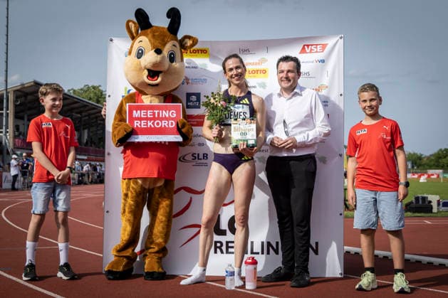 REHLINGEN , GERMANY - MAY 24: Eileen Demes (GER TV 1861 Neu-Isenburg) wins the 400m hurdles with meeting record during the 61. Internationales Pfingstsportfest on 24.05.2026 at the Bungertstadion in Rehlingen-Siersburg (Saarland Deutschland). Saarland Deutschland Copyright: xLeahxKohringx