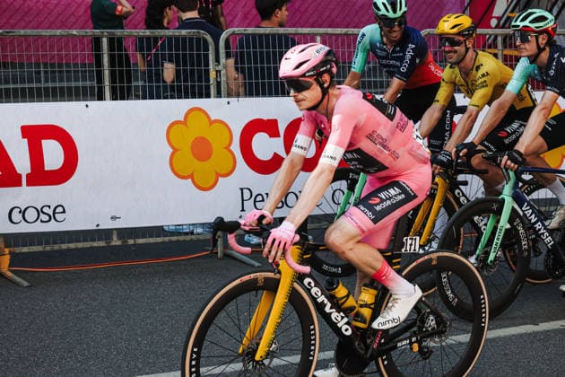 IPA85044875 - Milan, The arrival of Stage 15 of the Giro D Italia 2026 from Voghera to Milan through the streets of the city center. Pictured: Jonas Vingegaard  Copyright: xAlessandroxBremecx xx 0857453092st
