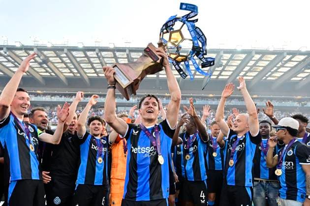 Club Brugge v KAA Gent - Jupiler Pro League Champions Play-Off BRUGGE, BELGIUM - MAY 24 : Tzolis Christos forward of Club Brugge celebrating the championship title during the Jupiler Pro League Champions Play-Off match between Club Brugge and KAA Gent on May 24, 2026 in Brugge, Belgium, 24 05 2026 Brugge Belgium  Copyright: xJanxDexMeuleneirx
