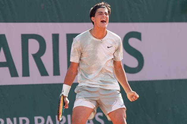 2026-05-24 2026 French Open - Day One PARIS, FRANCE - MAY 24: Federico Cina of Italy celebrating his sides win during Day One of the 2026 French Open at Roland Garros on May 24, 2026 in Paris, France. (Photo by Marleen Fouchier BSR Agency) Paris France Content not available for redistribution in The Netherlands directly or indirectly through any third parties. Copyright: xBSRxAgencyx