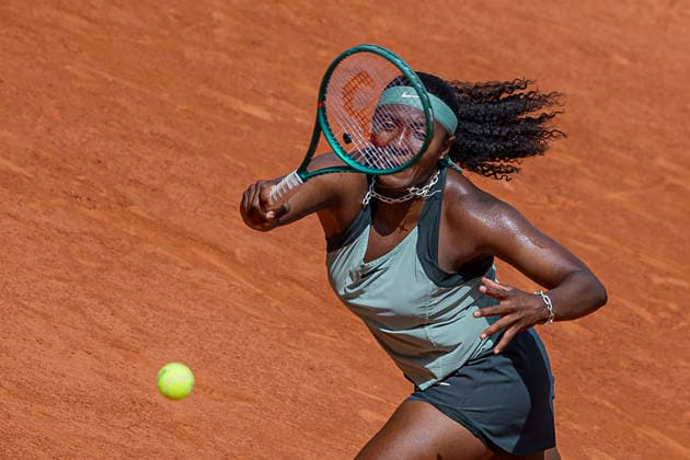 2026 French Open - Day One Hailey Baptiste returns the ball against Barbora Krejcikova at the Roland Garros Grand Slam Tournament on May 24, 2026, in Paris, France. Paris France  Copyright: xRobertxSzaniszlox originalFilename:szaniszlo-notitle260524_npd50.jpg