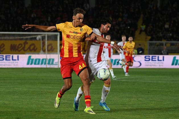 FOOTBALL - Serie A - US Lecce vs Genoa CFC Photo by IPA ABACAPRESS.COM85046551 - Gabriel Tiago (Us Lecce) against Mikael Ellertsson (Genoa CFC) during US Lecce vs Genoa CFC, Italian soccer Serie A match in Lecce, Italy, May 24 2026 Lecce Italy  Copyright: xIPAxSport ABACAx