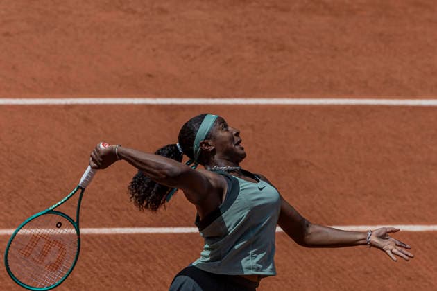 2026 French Open - Day One Hailey Baptiste serves against Barbora Krejcikova during the Roland Garros Grand Slam Tournament on Day 01 in Paris, France, on May 24, 2026. Paris France  Copyright: xRobertxSzaniszlox originalFilename:szaniszlo-notitle260524_npBHA.jpg