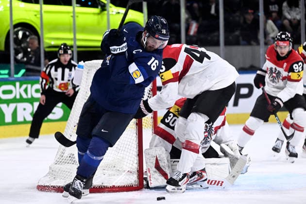 LKS 20260524 Aleksander Barkov of Finland try to score during the 2026 IIHF Ice hockey, Eishockey World Championships preliminary round group A match between Finland and Austria in Zurich on May 24, 2026. - RONI REKOMAA Zürich Switzerland 1nc1DycW7Zc  Copyright: xRonixRekomaax 1nc1DycW7Zc