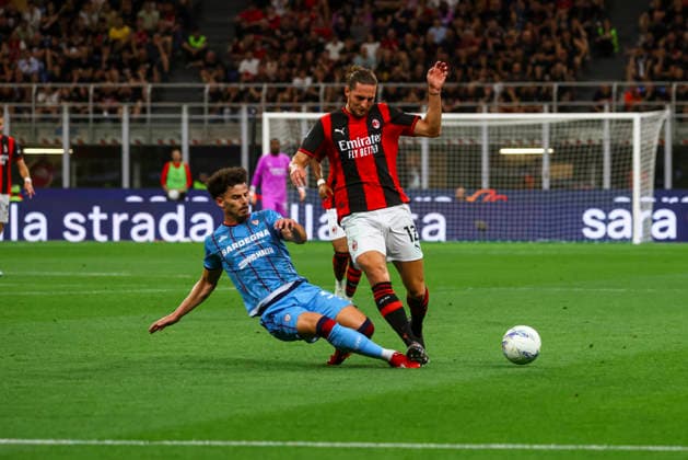 AC Milan v Cagliari Calcio - Serie A Adrien Rabiot in action during the Serie A match between AC Milan and Cagliari Calcio at Giuseppe Meazza in Milan, Italy, on May 24, 2026. Milano Milano Italy  Copyright: xMairoxCinquettix originalFilename:cinquetti-acmilanv260524_nplZs.jpg