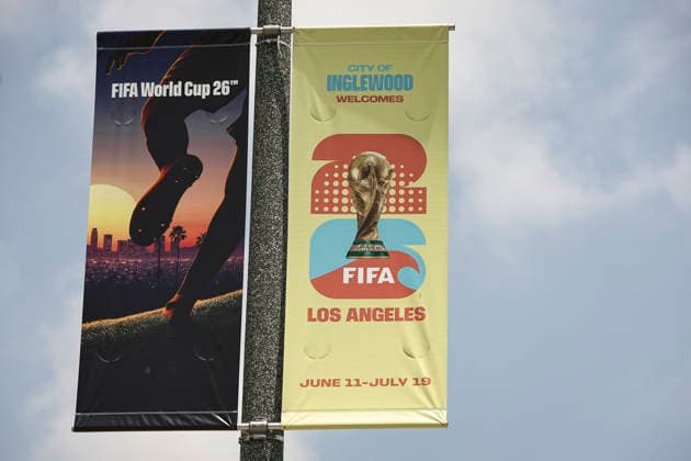Preparation For FIFA World Cup, WM, Weltmeisterschaft, Fussball 2026 FIFA World Cup 2026 signage is displayed at SoFi Stadium in Inglewood, California, on May 23, 2026. Inglewood United States  Copyright: xMichaelxYanowx originalFilename:yanow-preparat260523_npNqS.jpg