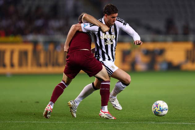 Torino Fc - Juventus Fc Ardian Ismajli of Torino Fc and Dusan Vlahovic of Juventus Fc battle for the ball during the Serie A match beetween Torino Fc and Juventus Fcat Stadio Olimpico on May 24, 2026 in Turin, Italy . Torino Stadio Olimpico Italy Copyright: xMarcoxCanonierox
