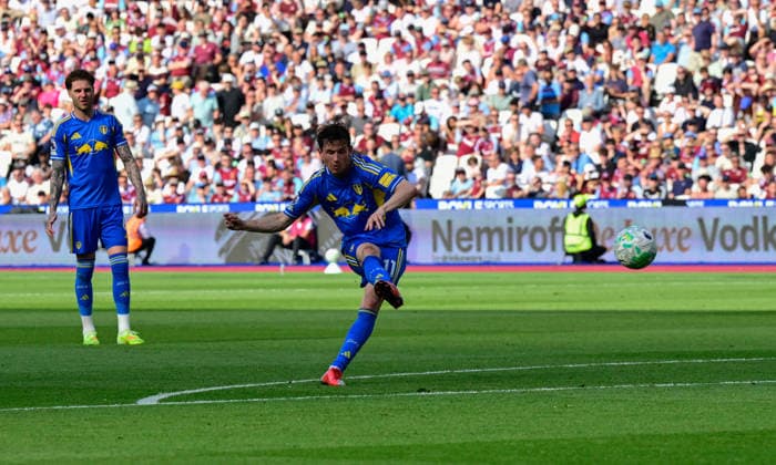 West Ham United v Leeds United, London, UK - 24 May 2026 Brenden Aaronson of Leeds United has a shot on goal during the Premier League match between West Ham United and Leeds United at The London Stadium, London on 24 May 2026. ( London The London Stadium London England Copyright: xAlanxStanford PPAUKx PPA-277428