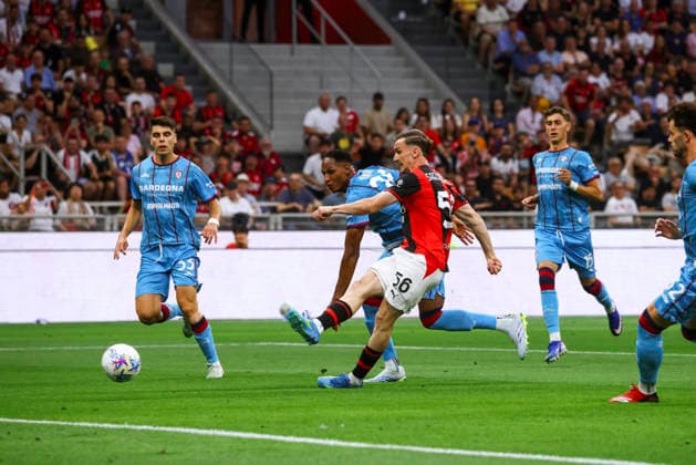 AC Milan V Cagliari Calcio - Serie A Alexis Saelemaekers in action during the Serie A match between AC Milan and Cagliari Calcio at Giuseppe Meazza in Milan, Italy, on May 24, 2026. Milano Italy  Copyright: xMairoxCinquettix originalFilename:cinquetti-acmilanv260524_npDFw.jpg