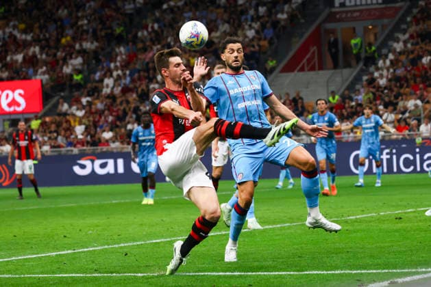 AC Milan v Cagliari Calcio - Serie A Matteo Gabbia in action during the Serie A match between AC Milan and Cagliari Calcio at Giuseppe Meazza in Milan, Italy, on May 24, 2026. Milano Italy  Copyright: xMairoxCinquettix originalFilename:cinquetti-acmilanv260524_npYuD.jpg