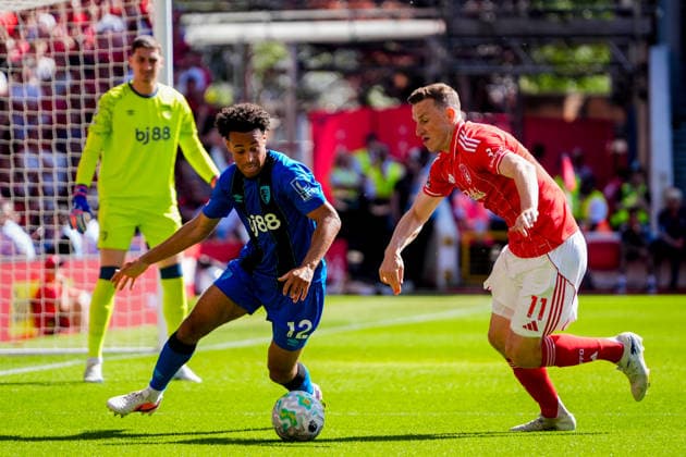 Nottingham Forest v Bournemouth - Premier League Tyler Adams of Bournemouth competes for the ball with Chris Wood of Nottingham Forest during the Premier League match between Nottingham Forest and Bournemouth at City Ground in Nottingham, United Kingdom, on May 24, 2026. Nottingham United Kingdom  Copyright: xNewsxImagesx originalFilename:cosgrove-premierl260524_npzJ1.jpg