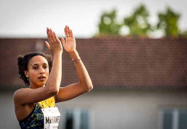 61. Internationales Pfingstsportfest; Rehlingen-Siersburg, 24.05.2026 Applaus: Malaika Mihambo (GER LG Kurpfalz) freut sich nach ihren 6,82 Meter im sechsten und letzten Versuch in der Frauenkonkurrenz im Weitsprung. Mihambo gewinnt in einem packenden und spannenden Wettkampf schließlich mit einem Zentimeter Vorsprung; 61. Internationales Pfingstsportfest am 24.05.2026 im Bungertstadion in Rehlingen-Siersburg (Saarland). Copyright: xBEAUTIFULxSPORTS R.xSchmittx