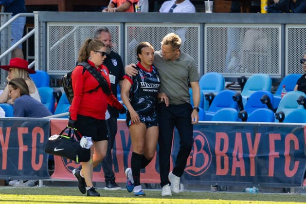 SAN JOSE, CA - MAY 24: Mallory Swanson 9 interacts with head coach Martin Sjögren of Chicago Stars FC after subbing out because of injury in the second half of a match against Bay FC on May 24, 2026 at PayPal Park in San Jose, CA. (Photo by Matthew Huang Icon Sportswire) SOCCER: MAY 24 NWSL Bay FC vs Chicago Stars EDITORIAL USE ONLY Icon260524024