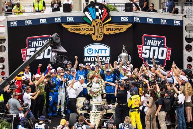 May 24, 2026, Indianapolis, Indiana, USA: FELIX ROSENQVIST (60) Meyer Shank Racing drinks the customary bottle of milk after winning the 110th running of the Indianapolis 500 on May 24th, 2026 at the Indianapolis Motor Speedway in Indianapolis, Indiana. IndyCar, Indy Car, IRL, USA 2026: Indianapolis 500  - ZUMAs355 20260524_zsp_s355_028 Copyright: xJustinxSickingx