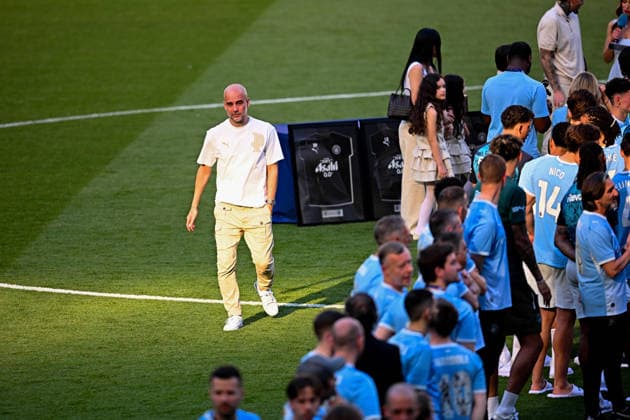 Manchester City v Aston Villa, Premier League Pep Guardiola, head coach of Manchester City, during the farewell ceremony after the Manchester City v Aston Villa Premier League match at the Etihad Stadium, Manchester, England on 24 May 2026 Credit: Ben Roberts Every Second Media Editorial use only. All images are copyright Every Second Media Limited. No images may be reproduced without prior permission. All rights reserved. Premier League and Football League images are subject to licensing agreements with Football DataCo Limited. see https: www.football-dataco.com Copyright: xIMAGO EveryxSecondxMediax ESM-2008-0083 BenxRobertsx xEveryxSecondxMediax