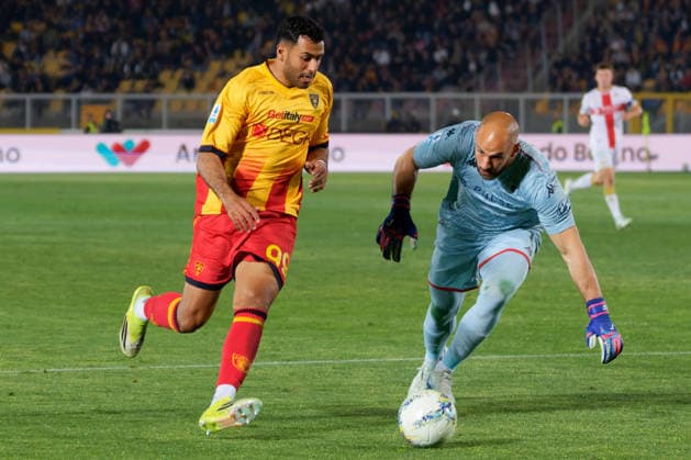 IPA85054029 - Walid Cheddira of US Lecce in action against Nicola Leali of Genoa CFC during US Lecce vs Genoa CFC, Italian soccer Serie A match in Lecce, Italy, May 24 2026  Copyright: xEmmanuelexMastrodonato IPAxSportx xx 85054029