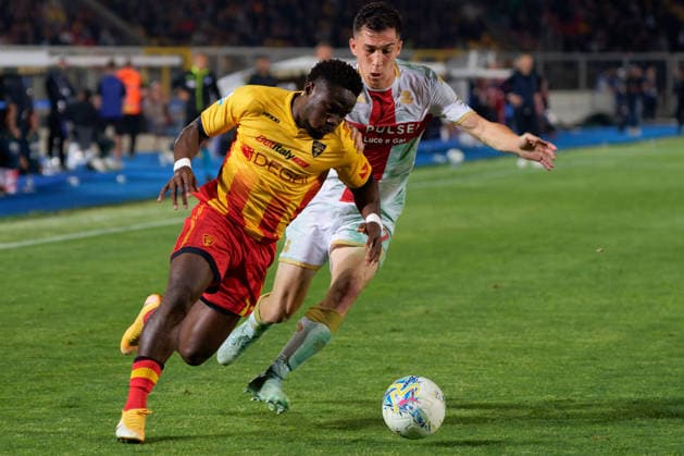 FOOTBALL - Serie A - US Lecce vs Genoa CFC Photo by IPA ABACAPRESS.COM85054020 - Konan N Dri of US Lecce in action against Patrizio Masini of Genoa CFC during US Lecce vs Genoa CFC, Italian soccer Serie A match in Lecce, Italy, May 24 2026 Lecce Italy  Copyright: xIPAxSport ABACAx
