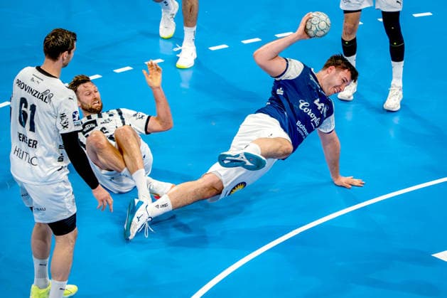 24.05.2026, xkkux, Handball, 1. HBL, Bergischer HC - THW Kiel, PSD-BANK Dome Düsseldorf: Aron Seesing (BHC 49) wirft den Ball auf das Tor Nordrhein-Westfalen Deutschland