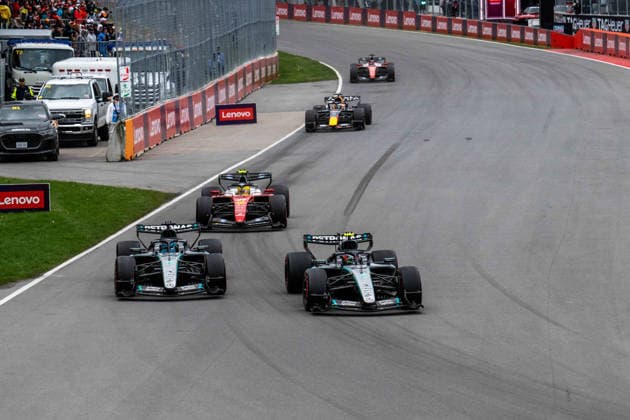 F1 - CANADIAN GRAND PRIX 2026 63 RUSSELL George (gbr), Mercedes AMG F1 Team W17, action 12 KIMI ANTONELLI Andrea (ita), Mercedes AMG F1 Team W17, action overtake, overtaking, dÃ passement, depassement, overtakes, during the Formula 1 Grand Prix du Canada 2026, 5th round of the 2026 Formula One World Championship, WM, Weltmeisterschaft from May 22 to 24, 2026 on the Circuit Gilles Villeneuve, in MontrÃ al, Canada - MontrÃ alCanada  Copyright: xALBERTOxVIMERCATIx